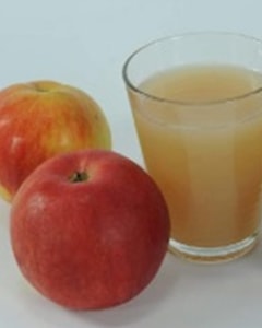 Tłoczony sok jabłkowy z doliny Radomki