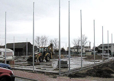 Budowa boiskai placu zabaw w Czarnym Ługu