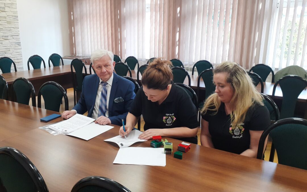 Podpisaliśmy umowę na realizację koncepcji inteligentnej wsi dla miejscowości Chruślice w gminie Wolanów.